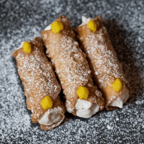 Cannoli-al-limoncello