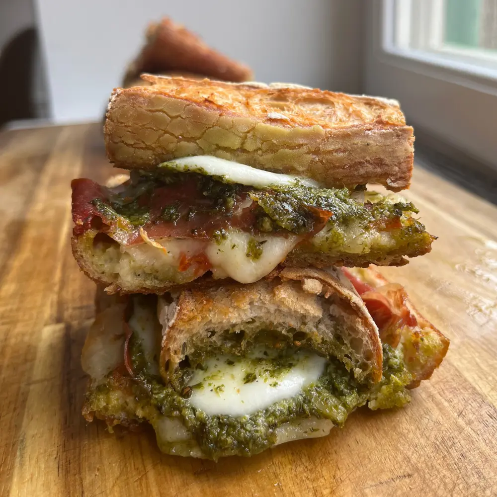 Pesto-Caprese-Panini