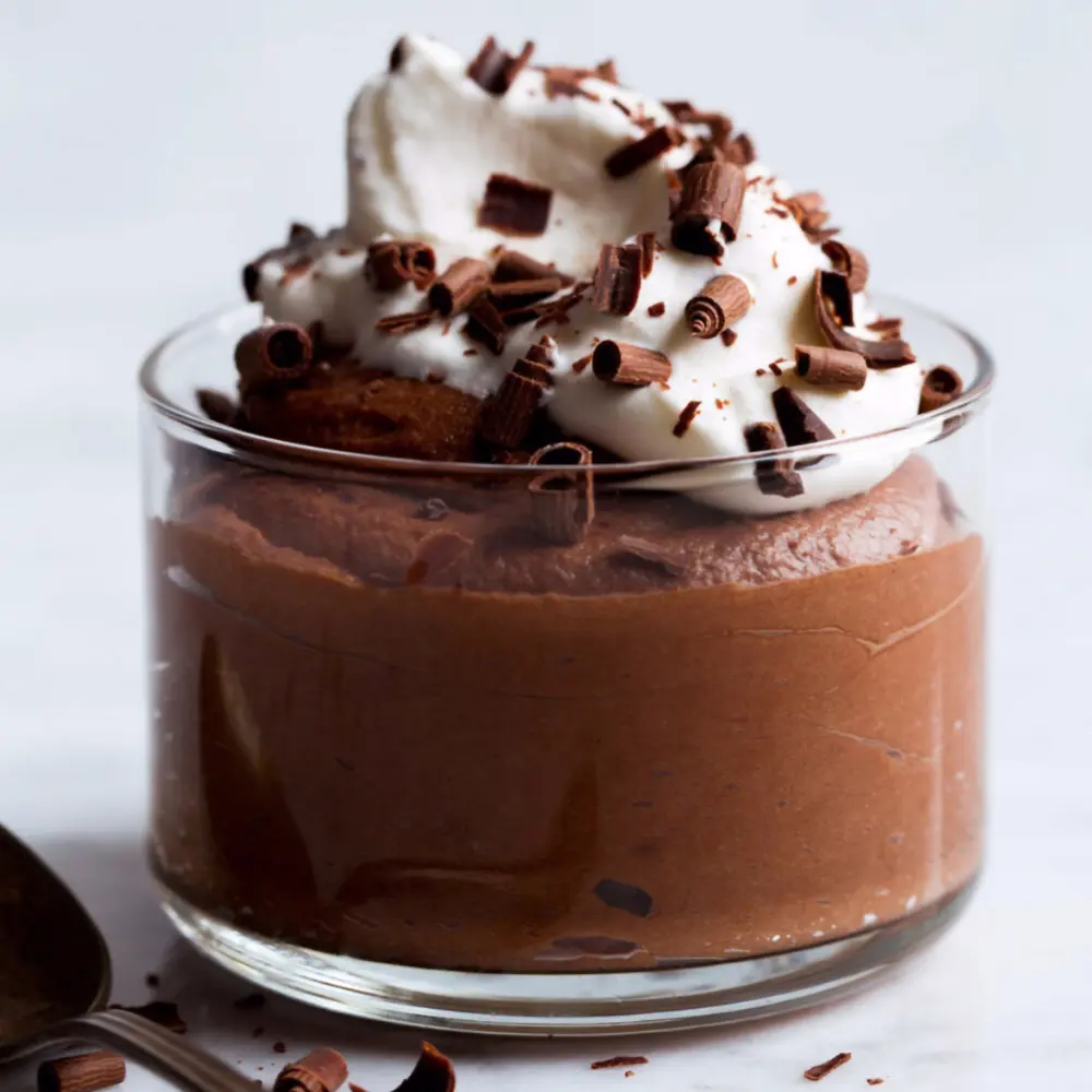 Mousse al cioccolato e amaretto